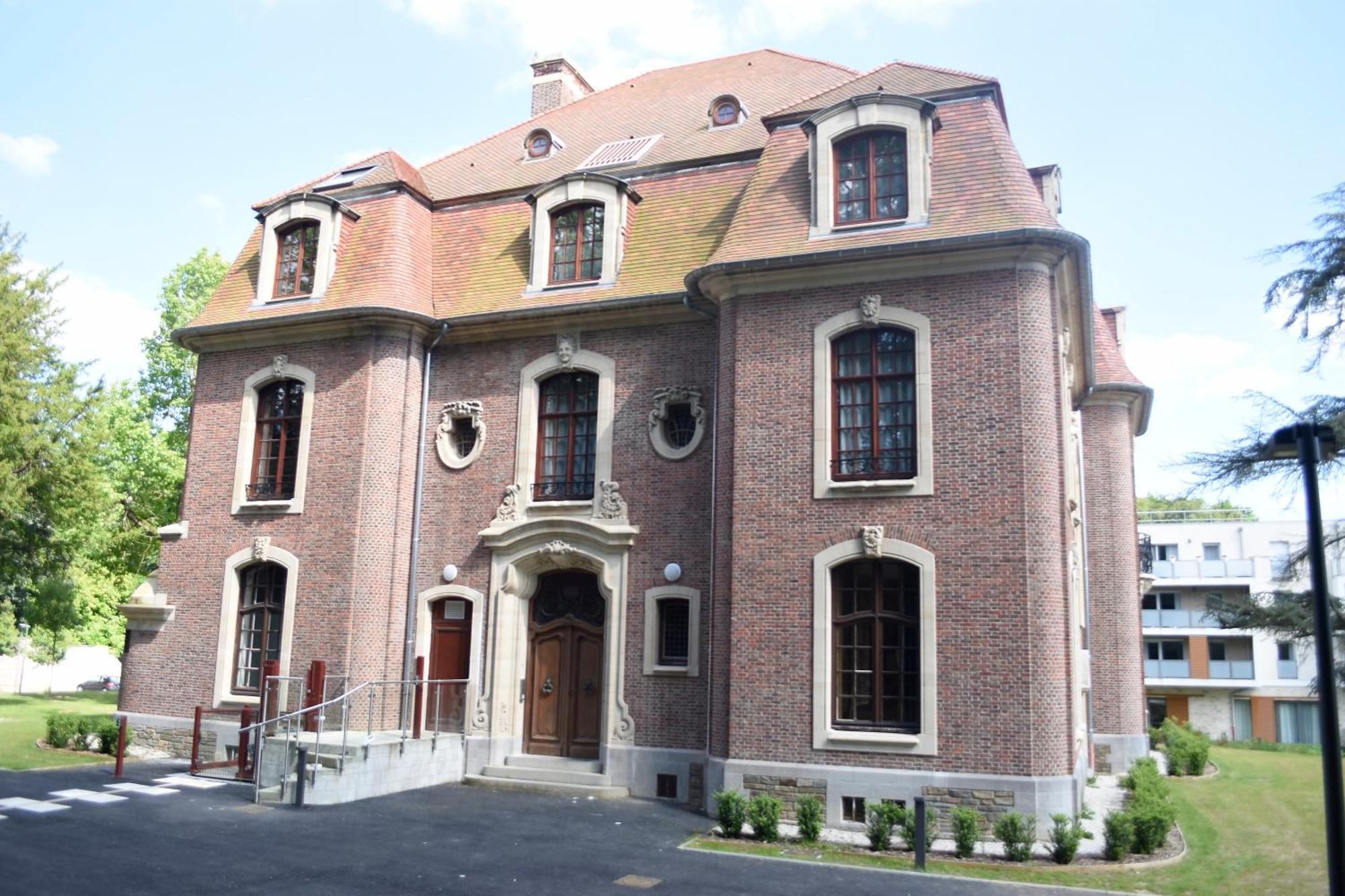 Domitys - Le Chateau De La Pilule Saint-Quentin  Exterior foto