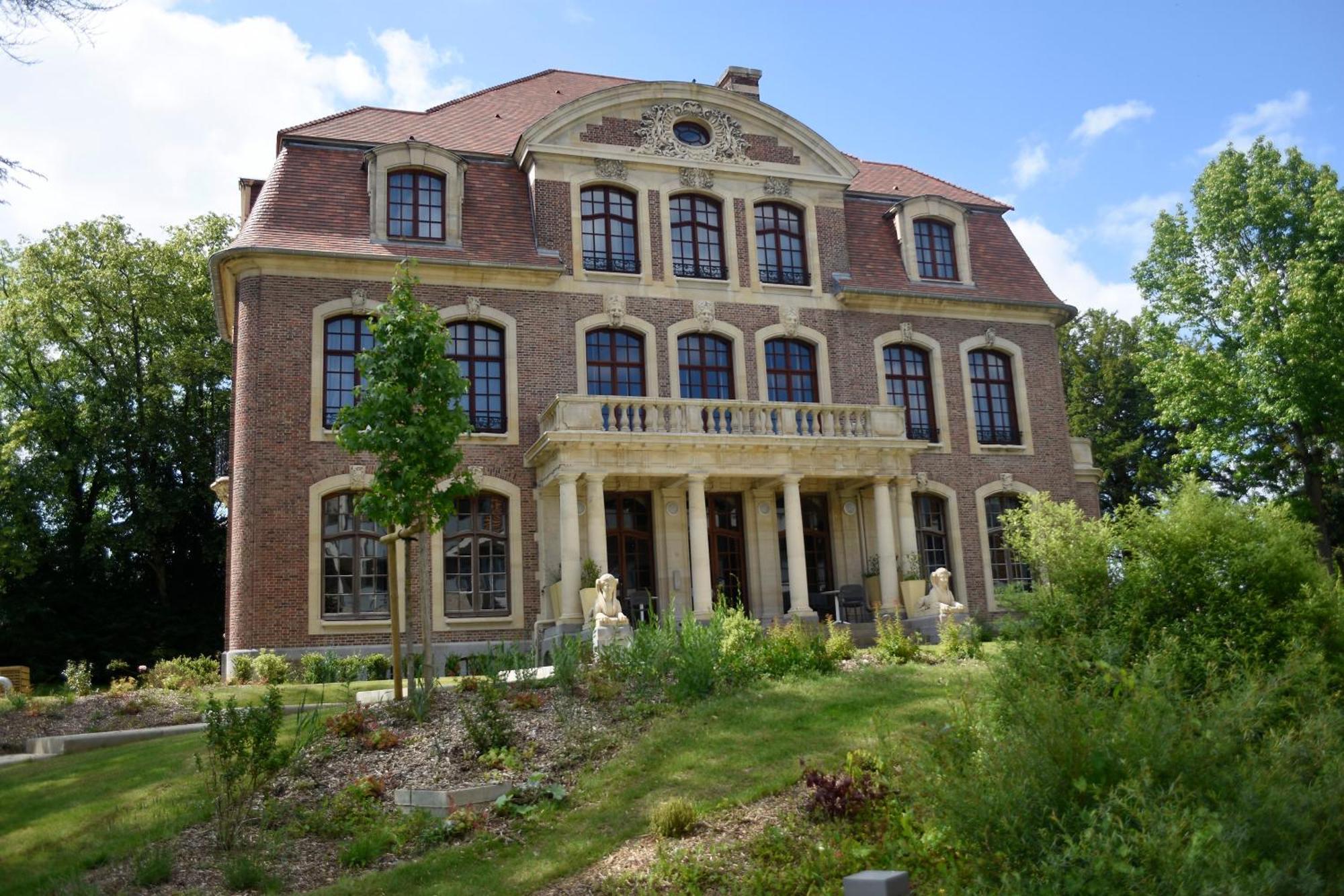 Domitys - Le Chateau De La Pilule Saint-Quentin  Exterior foto
